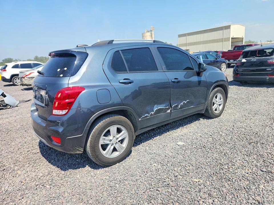 Photo 3 from auction – 2021 CHEVROLET TRAX with VIN KL7CJLSB6MB327505