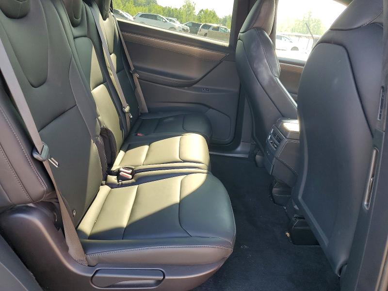 Photo 10 from auction – 2020 TESLA MODEL X with VIN 5YJXCDE43LF236107