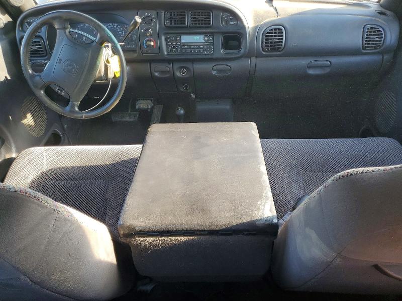 Photo 8 from auction – 2001 DODGE RAM 1500 with VIN 3B7HF13Z41M517088