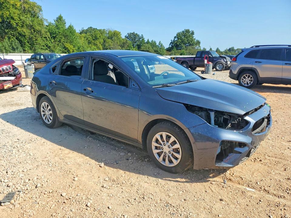Photo 4 from auction – 2021 KIA FORTE with VIN 3KPF24AD3ME350006