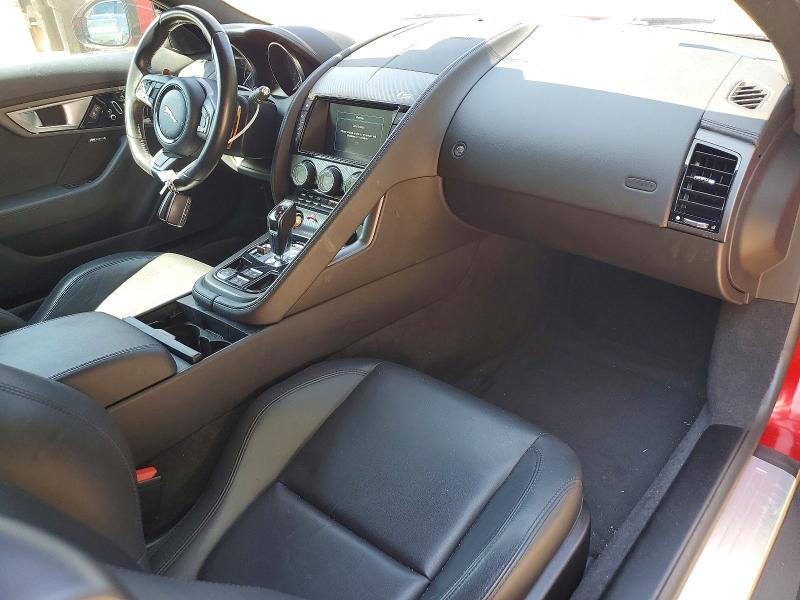 Photo 8 from auction – 2017 JAGUAR F-TYPE with VIN SAJWJ6BV2H8K39423
