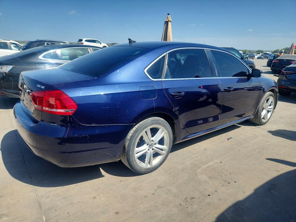 Photo 3 from auction – 2014 VOLKSWAGEN PASSAT with VIN 1VWBN7A3XEC105899