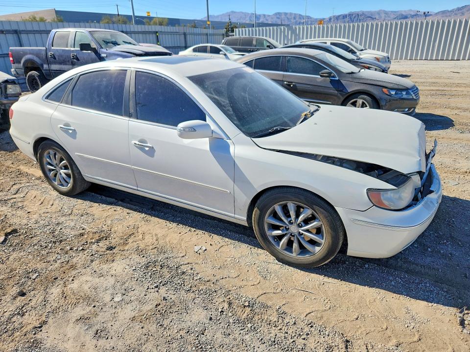 Photo 4 from auction – 2008 HYUNDAI AZERA with VIN KMHFC46FX8A309240