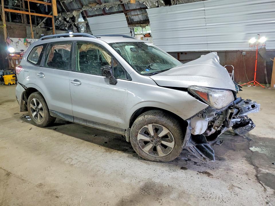 Photo 4 from auction – 2018 SUBARU FORESTER with VIN JF2SJABC5JH575797