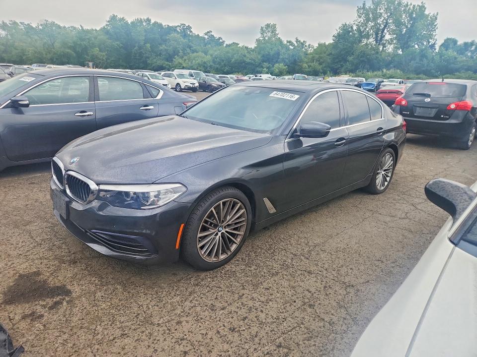 BMW 540 2019 с VIN WBAJE7C58KG893046 - Снимка от търг