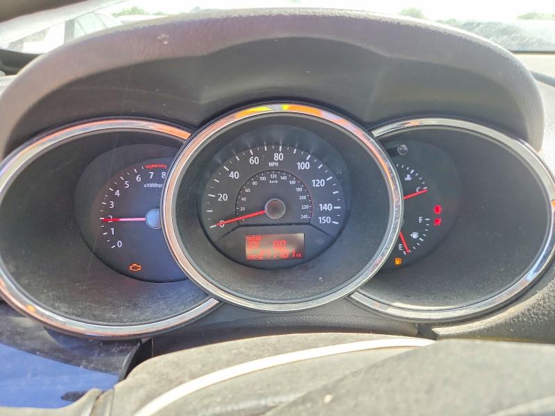 Photo 9 from auction – 2011 KIA SORENTO with VIN 5XYKTDA21DG327630