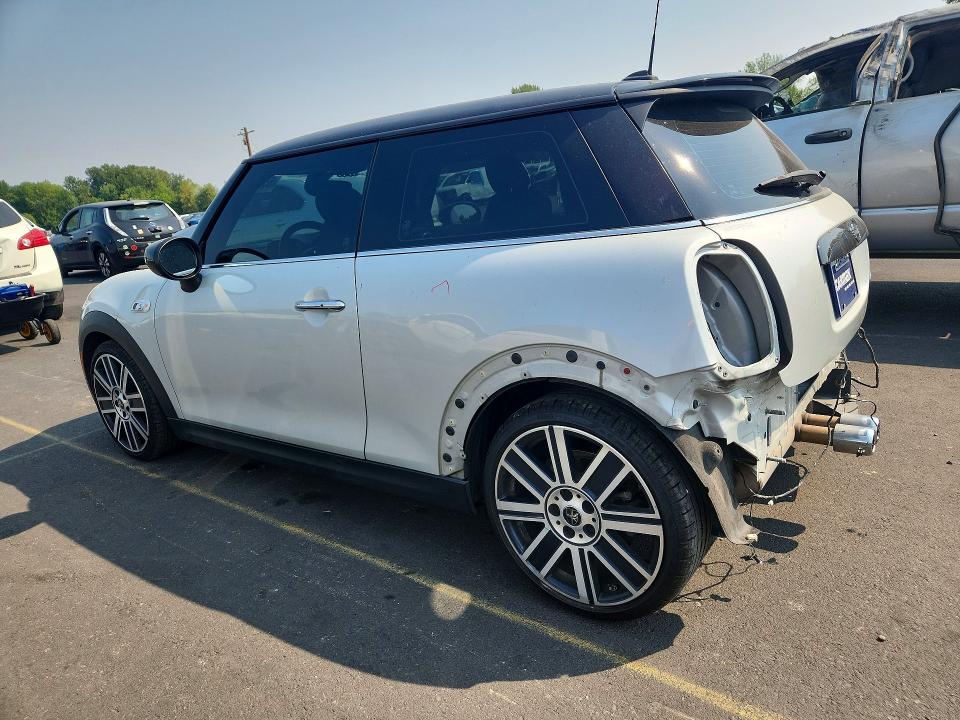 Photo 2 from auction – 2021 MINI COOPER with VIN WMWXR5C03M2N02022