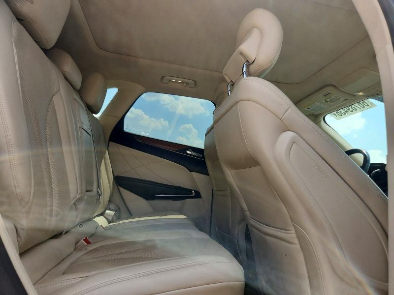 Photo 11 from auction – 2015 LINCOLN MKC with VIN 5LMCJ1A95FUJ30203