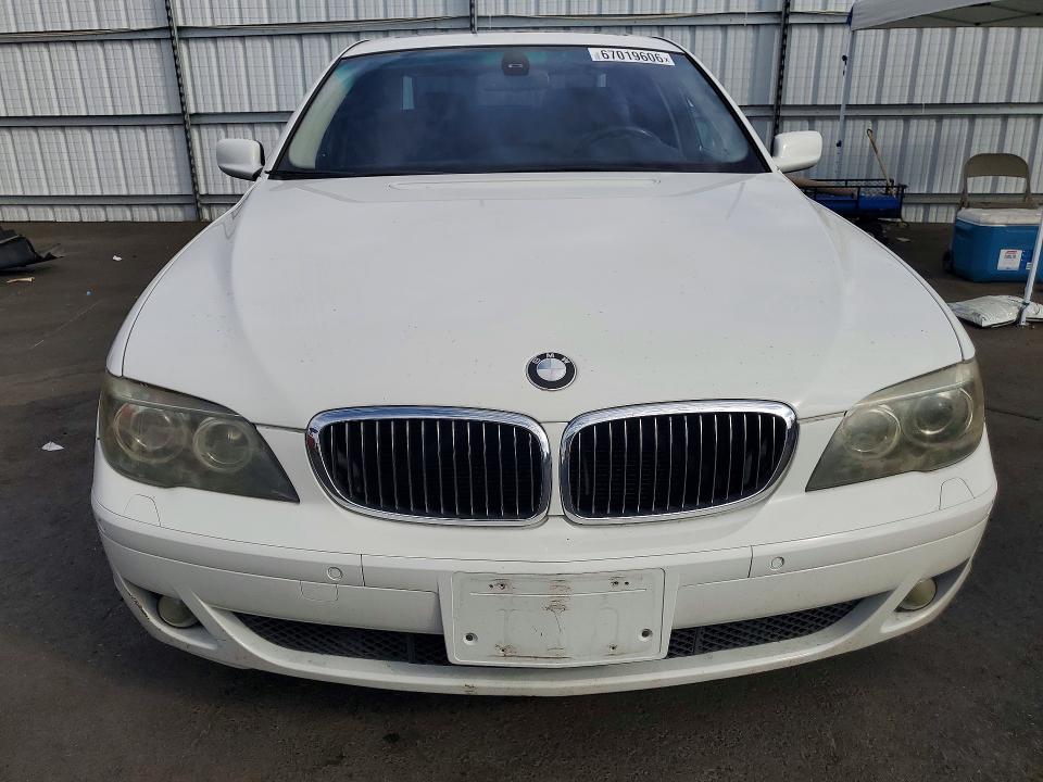 Photo 5 from auction – 2009 BMW 750 with VIN WBAHN83528DT78994