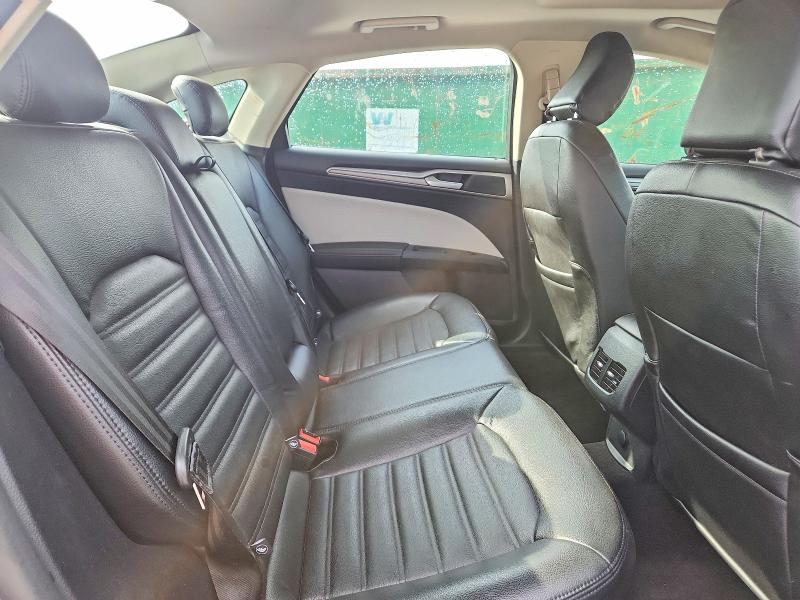 Photo 10 from auction – 2020 FORD FUSION with VIN 3FA6P0HD6LR219472