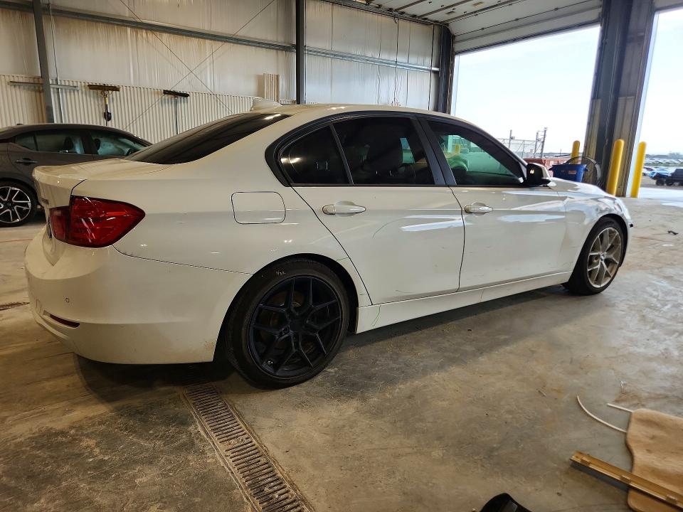 Photo 3 from auction – 2014 BMW 328 with VIN WBA3C1C5XEK111973
