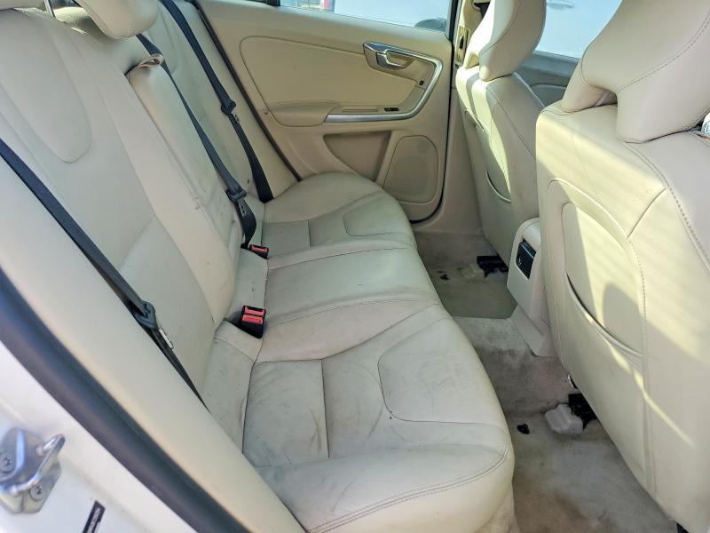 Photo 10 from auction – 2015 VOLVO S60 with VIN YV126MFK9F2356154