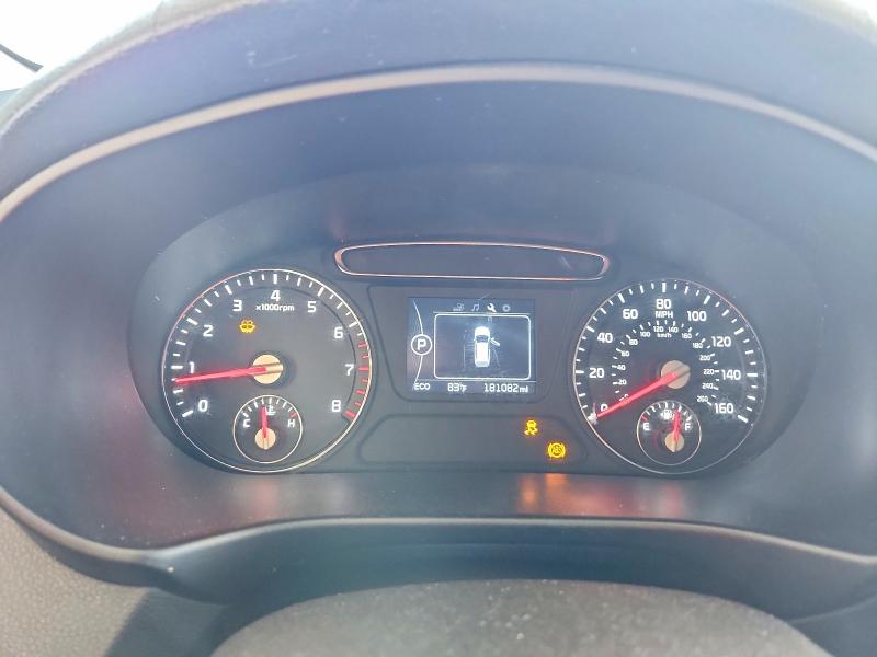 Photo 9 from auction – 2017 KIA SORENTO with VIN 5XYPG4A33HG188061
