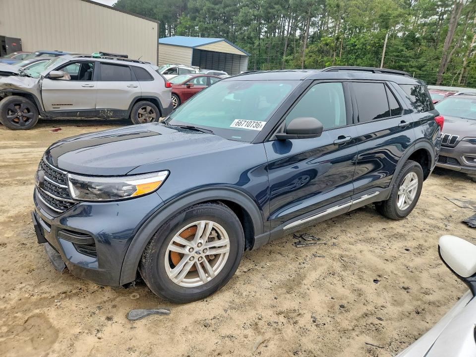 FORD EXPLORER 2022 with VIN 1FMSK8DH6NGA17008 - Photo from auction