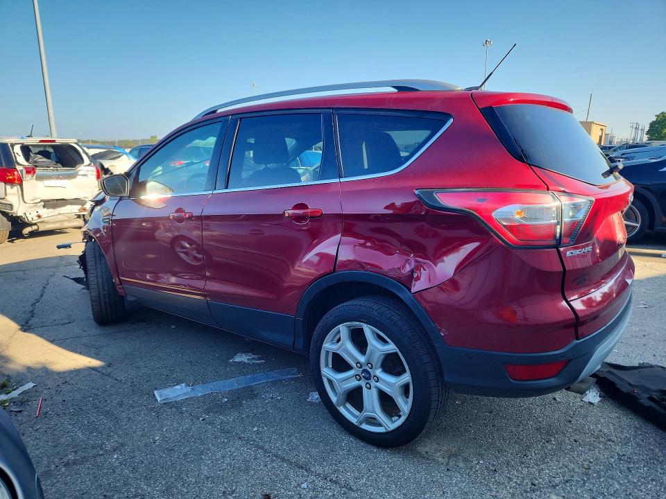 Photo 2 from auction – 2017 FORD ESCAPE with VIN 1FMCU0JD0HUA31770