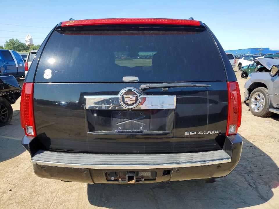 Photo 6 from auction – 2008 CADILLAC ESCALADE with VIN 1GYFK63848R154284