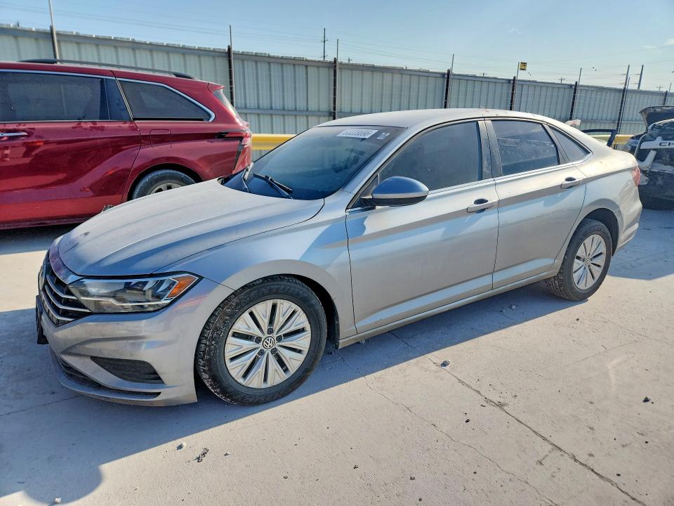 Photo 1 from auction – 2019 VOLKSWAGEN JETTA with VIN 3VWCB7BU5KM201521