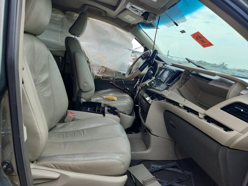 Photo 7 from auction – 2011 TOYOTA SIENNA with VIN 5TDDK3DCXBS005675