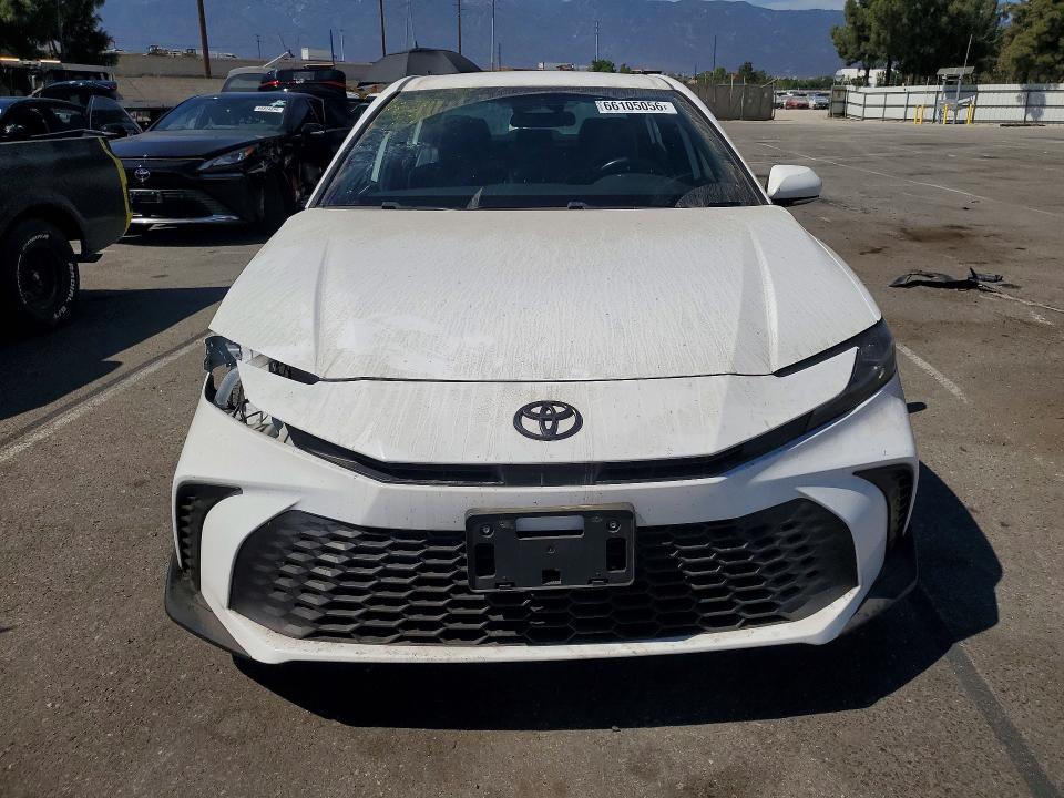 Zdjęcie 5 z aukcji – 2025 TOYOTA CAMRY z VIN 4T1DAACK8SU557120