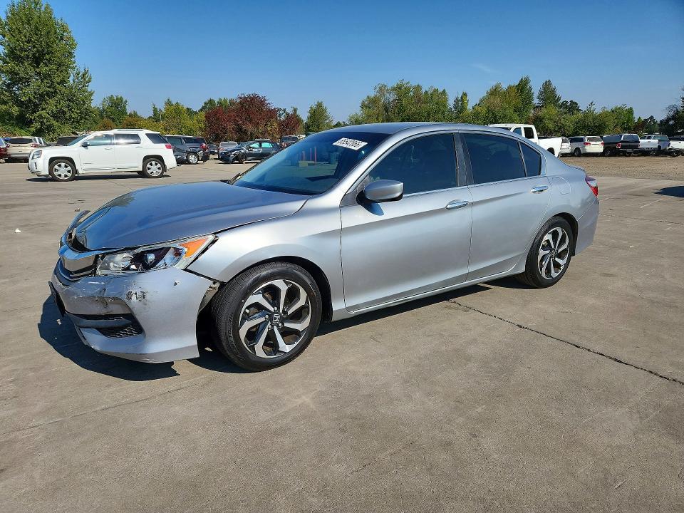 Photo 1 from auction – 2017 HONDA ACCORD with VIN 1HGCR2F31HA015534