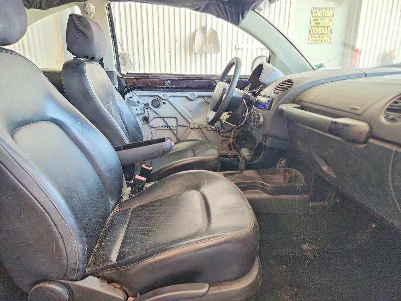 Photo 10 from auction – 2006 VOLKSWAGEN NEW BEETLE with VIN 3VWPW31C86M405811