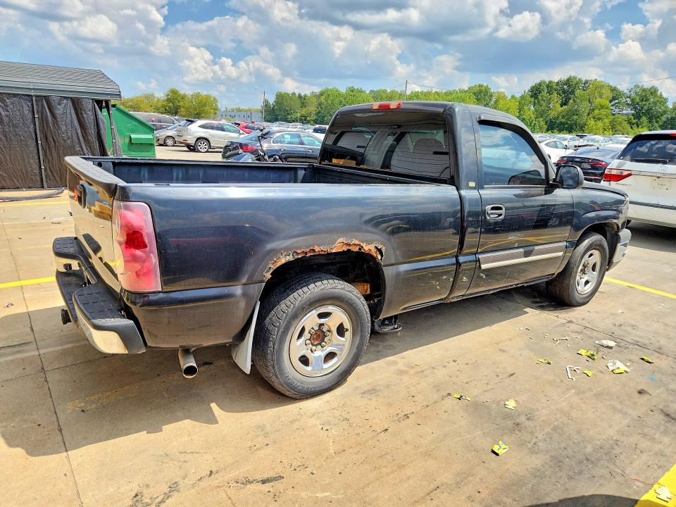 Photo 3 from auction – 2003 CHEVROLET SILVERADO with VIN 1GCEC14X33Z218296