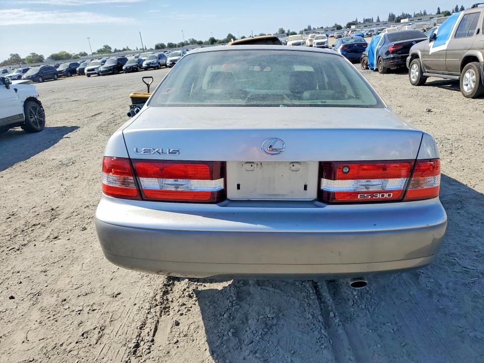 Photo 6 from auction – 2001 LEXUS ES with VIN JT8BF28G615112941