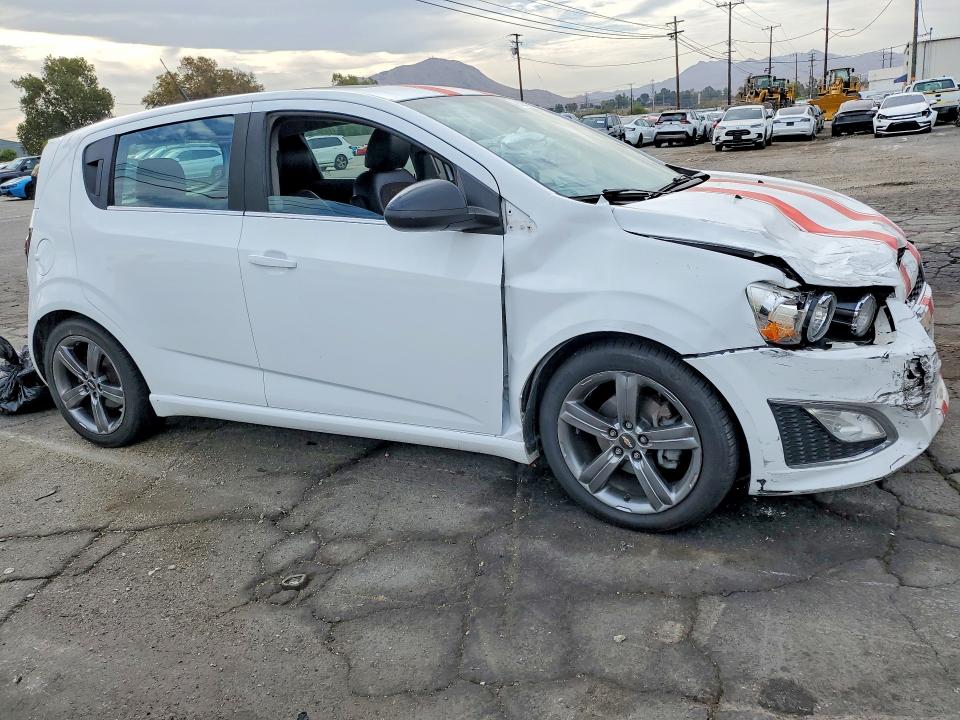 Photo 4 from auction – 2013 CHEVROLET SONIC with VIN 1G1JH6SB9D4146113