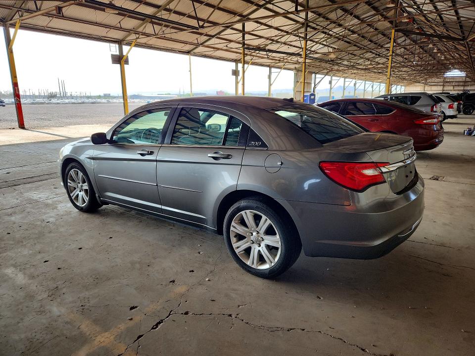 Photo 2 from auction – 2012 CHRYSLER 200 with VIN 1C3CCBAG2CN228475