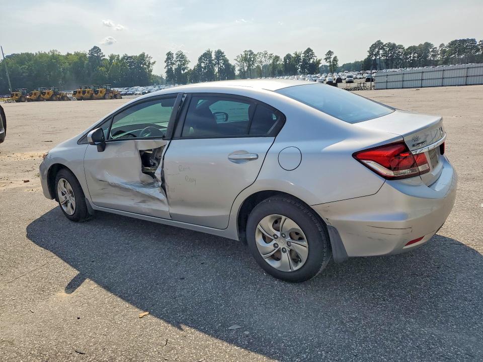 Photo 2 from auction – 2015 HONDA CIVIC with VIN 2HGFB2F53FH538815