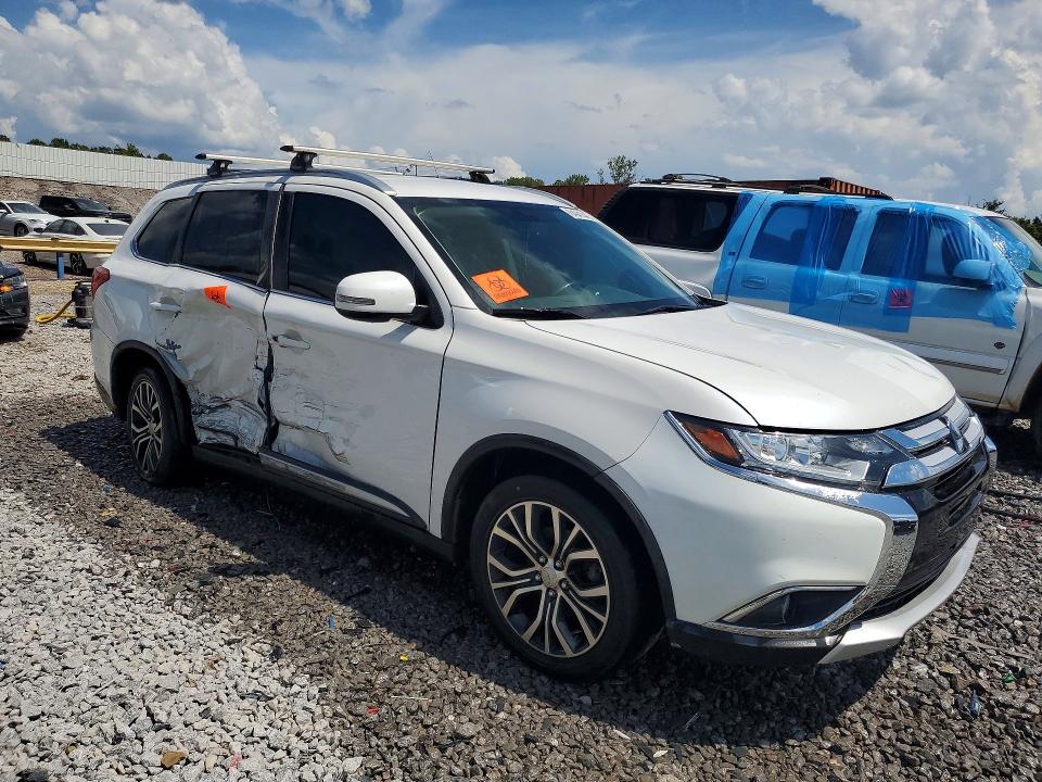 Photo 4 from auction – 2017 MITSUBISHI OUTLANDER with VIN JA4AD3A35HZ047254