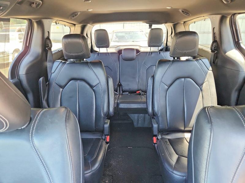 Photo 10 from auction – 2019 CHRYSLER PACIFICA with VIN 2C4RC1BG0KR570362