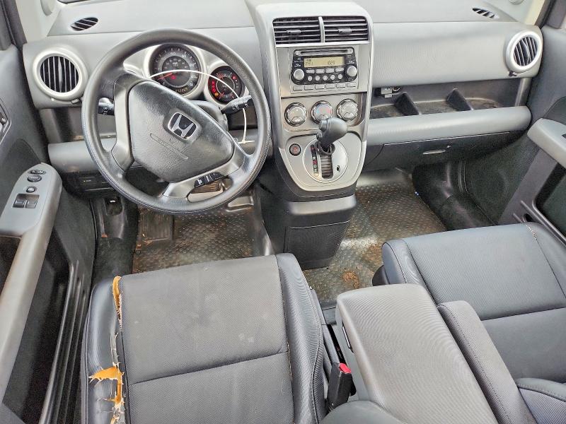 Photo 8 from auction – 2005 HONDA ELEMENT with VIN 5J6YH28685L000411