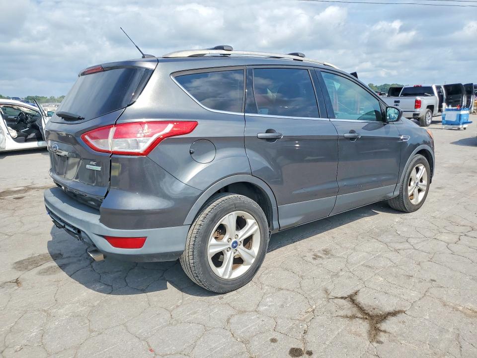 Photo 3 from auction – 2016 FORD ESCAPE with VIN 1FMCU0GX9GUB75902