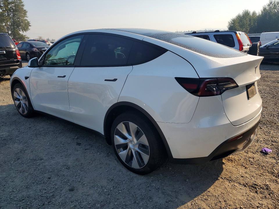 Photo 2 from auction – 2021 TESLA MODEL Y with VIN 5YJYGDEE8MF153078