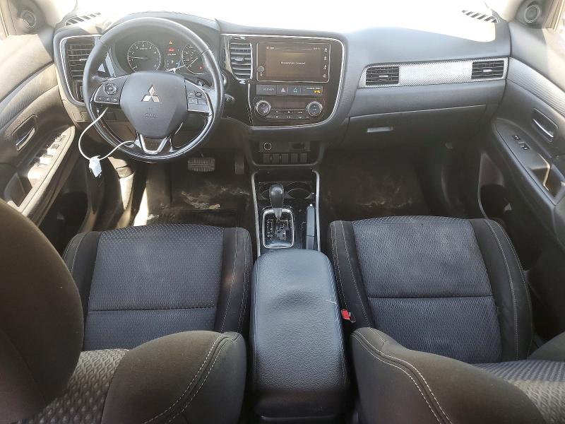 Photo 8 from auction – 2018 MITSUBISHI OUTLANDER with VIN JA4AD3A32JZ039666