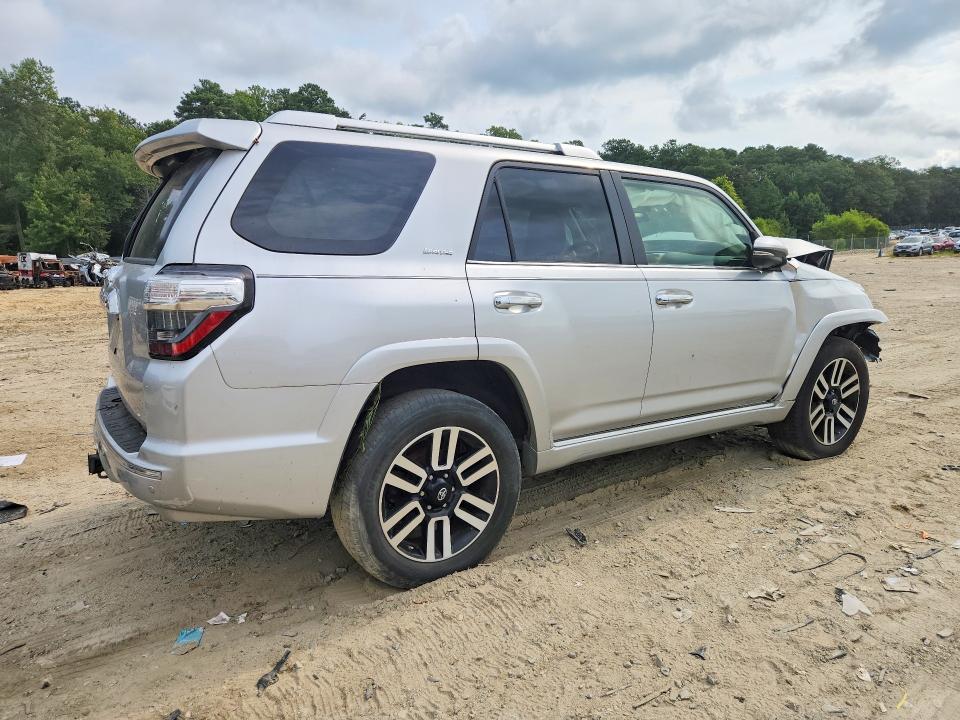 Photo 3 from auction – 2014 TOYOTA 4RUNNER with VIN JTEBU5JR3E5163724