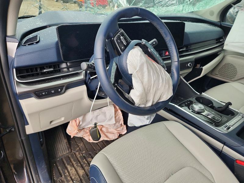 Снимка 8 от търг – 2025 KIA CARNIVAL HYBRID с VIN KNDNE5KA5S6072757