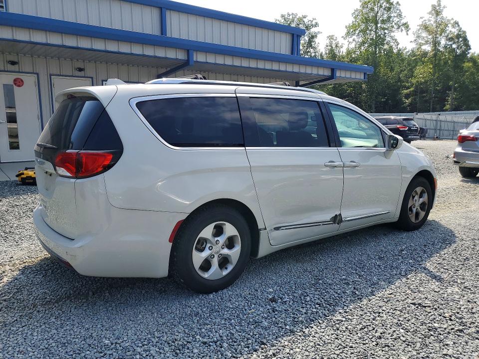 Foto 3 de la subasta – 2017 CHRYSLER PACIFICA con VIN 2C4RC1EG9HR669217