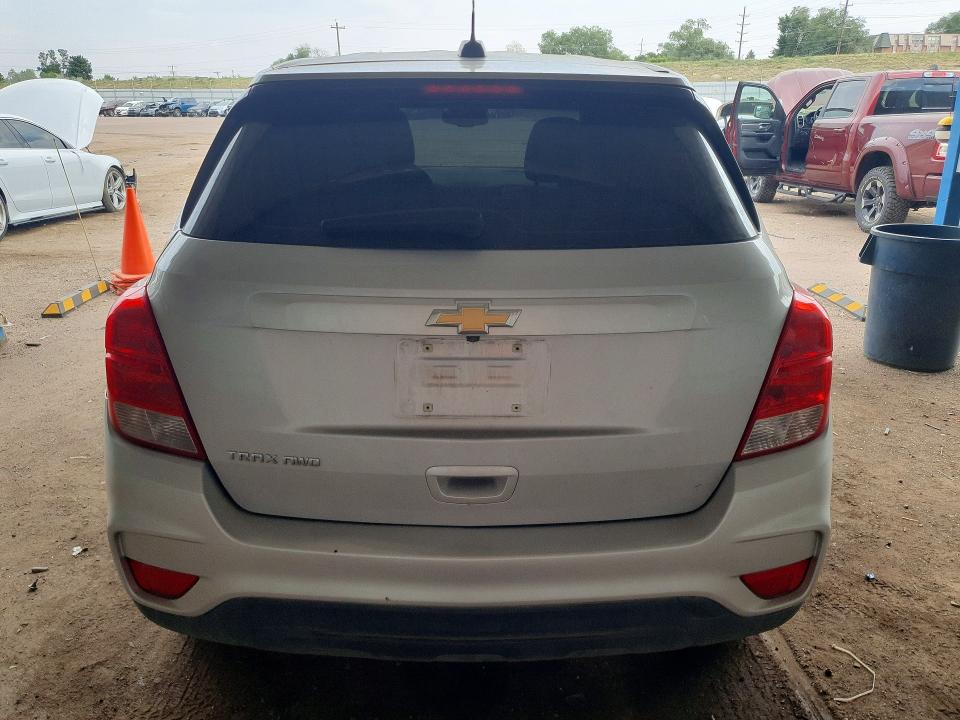 Снимка 6 от търг – 2018 CHEVROLET TRAX с VIN 3GNCJNSB2JL157630