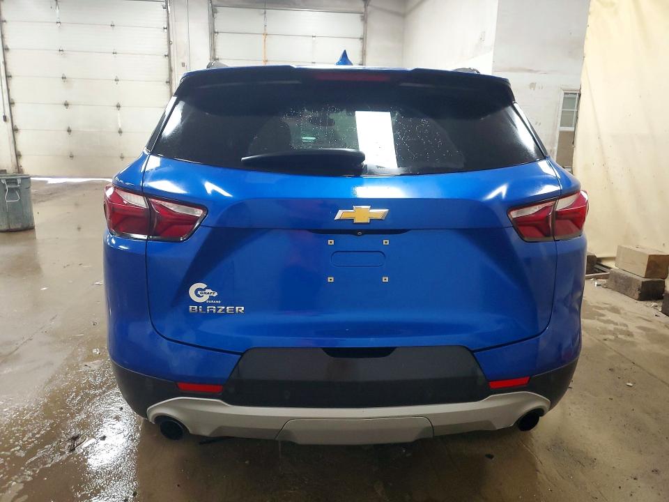Photo 6 from auction – 2019 CHEVROLET BLAZER with VIN 3GNKBBRA7KS587438