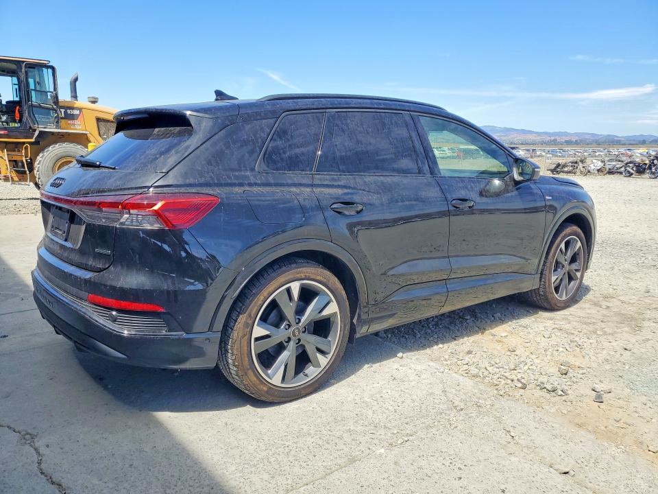 Photo 3 from auction – 2024 AUDI Q4 E-TRON with VIN WA1MUBFZ1RP051352