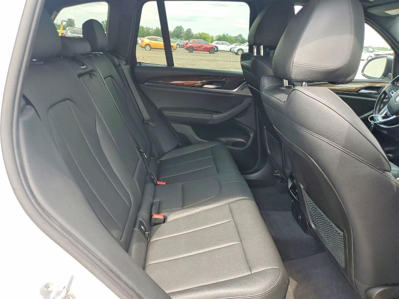 Photo 10 from auction – 2018 BMW X3 with VIN 5UXTR9C54JLC72650