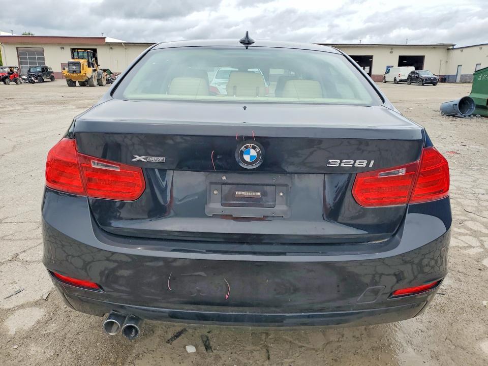 Photo 6 from auction – 2013 BMW 328 with VIN WBA3B3G52DNR80153