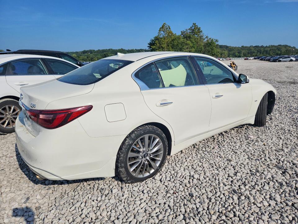 Снимка 3 от търг – 2018 INFINITI Q50 с VIN JN1EV7AR8JM432037