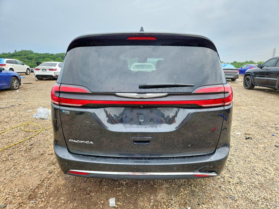 Photo 6 from auction – 2021 CHRYSLER PACIFICA with VIN 2C4RC1BG0MR597953