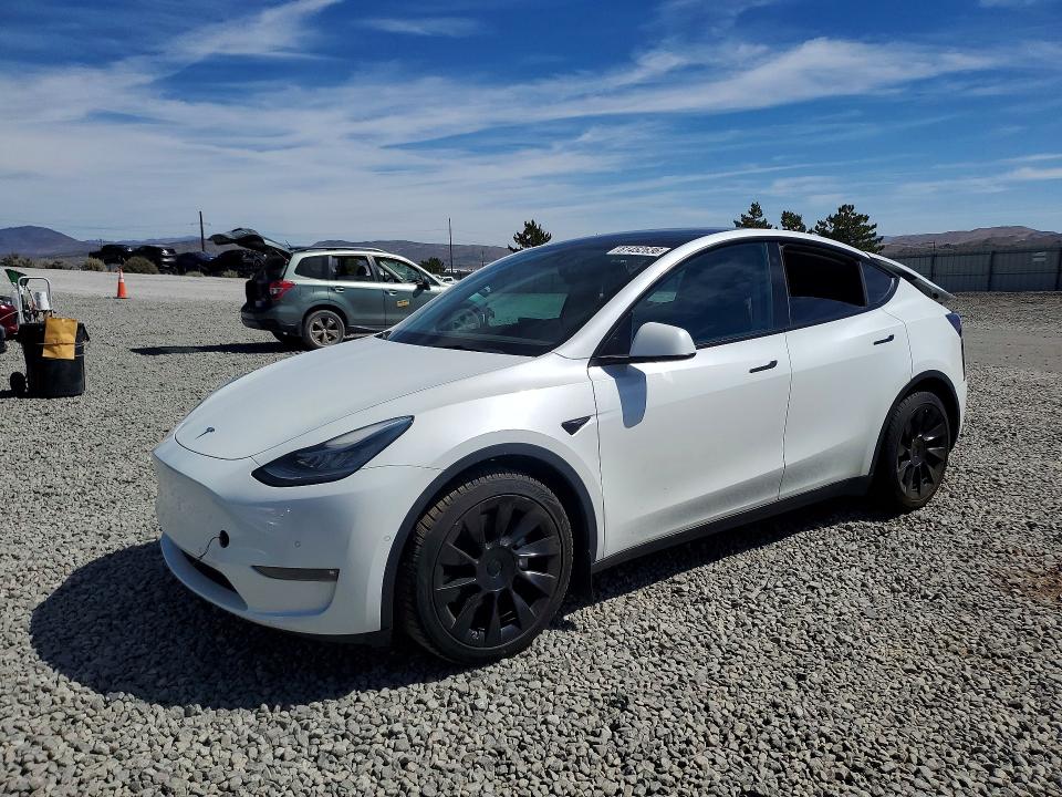 TESLA MODEL Y 2021 с VIN 5YJYGDEE3MF200503 - Снимка от търг