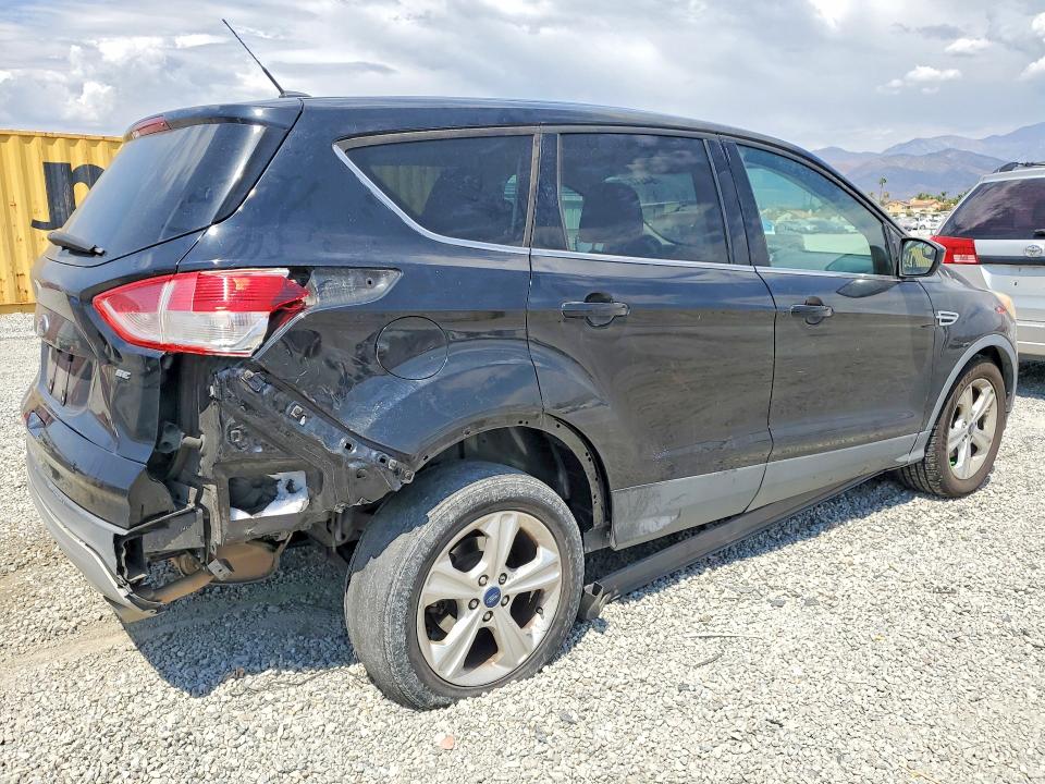 Photo 3 from auction – 2016 FORD ESCAPE with VIN 1FMCU0G76GUA70282