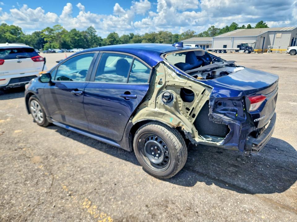 Photo 2 from auction – 2022 TOYOTA COROLLA with VIN 5YFEPMAE5NP279557