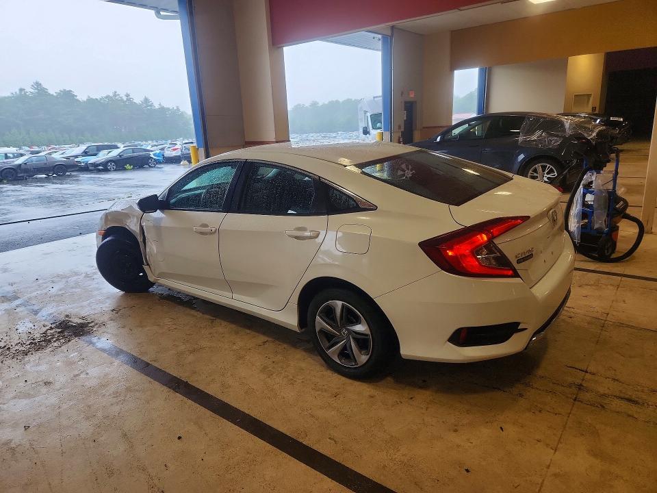 Photo 2 from auction – 2019 HONDA CIVIC with VIN 2HGFC2F64KH564078